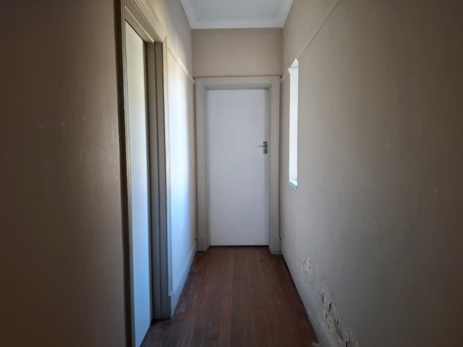 6 Bedroom Property for Sale in Willows Free State